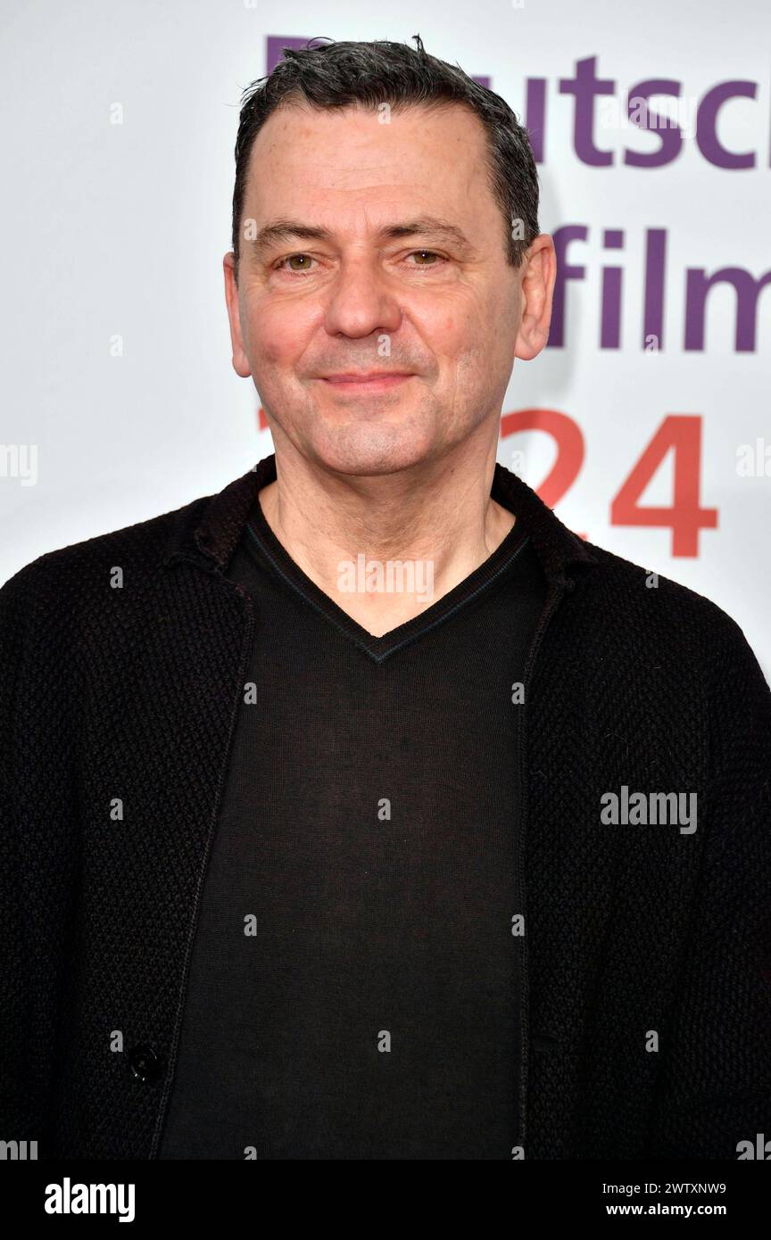 Christian Petzold BEI der Verleihung des 22. Deutschen Hörfilmpreises 2024 in der Hauptstadtrepräsentanz der Deutschen Telekom. Berlin, 19.03.2024 *** Christian Petzold lors de la remise du 22 German Audio film Award 2024 au bureau de représentation de Deutsche Telekom à Berlin, 19 03 2024 Foto:Xn.xKubelkax/xFuturexImagex hoerfilmpreis_4355 Banque D'Images
