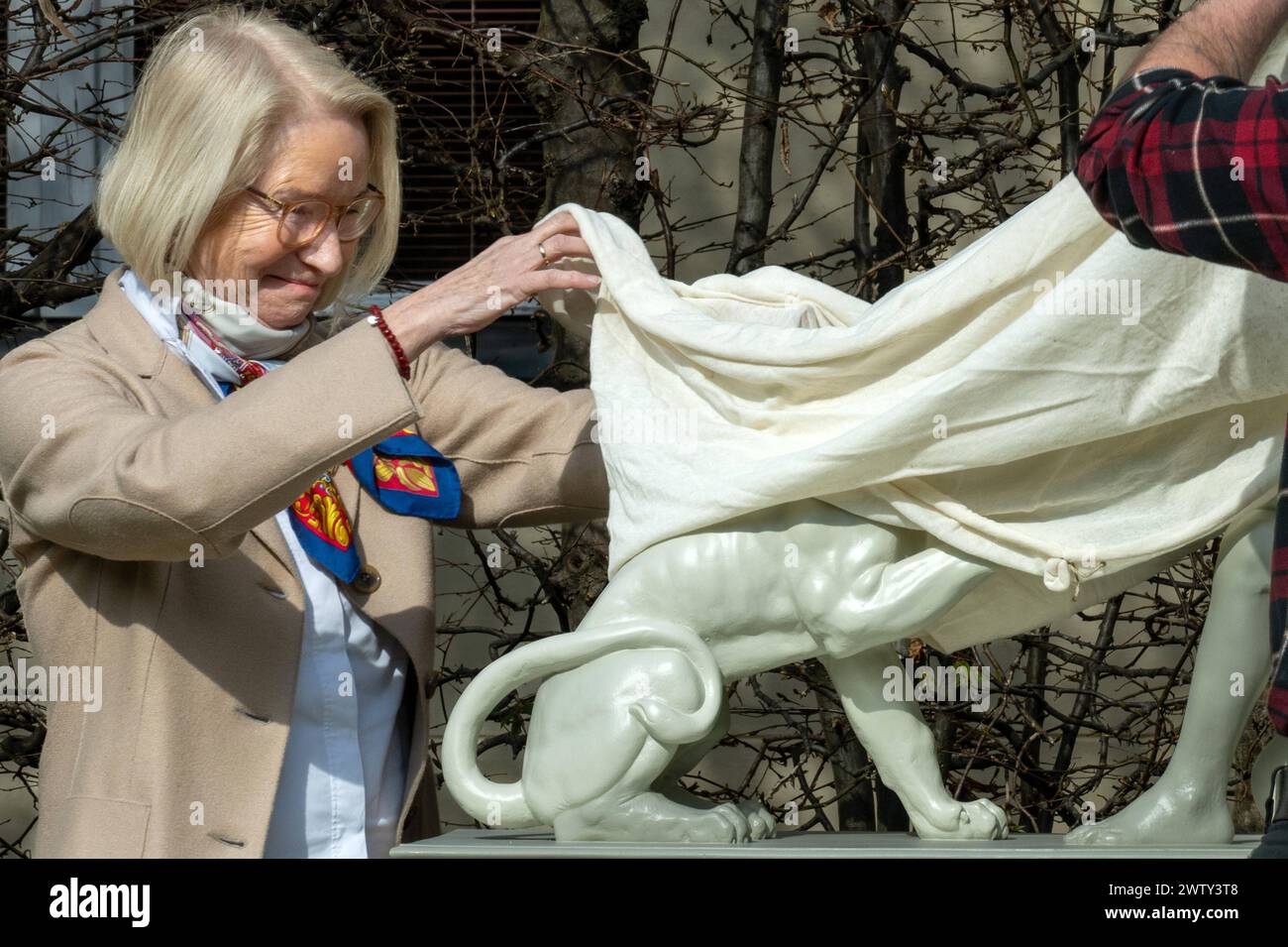 Architektur Kunst Kultur Preussische Schlösser und Gärten 20.03.2024 Berlin Schloss Glienicke Gartenhof Stiftung Preußische Schlösser und Gärten Wiede Banque D'Images