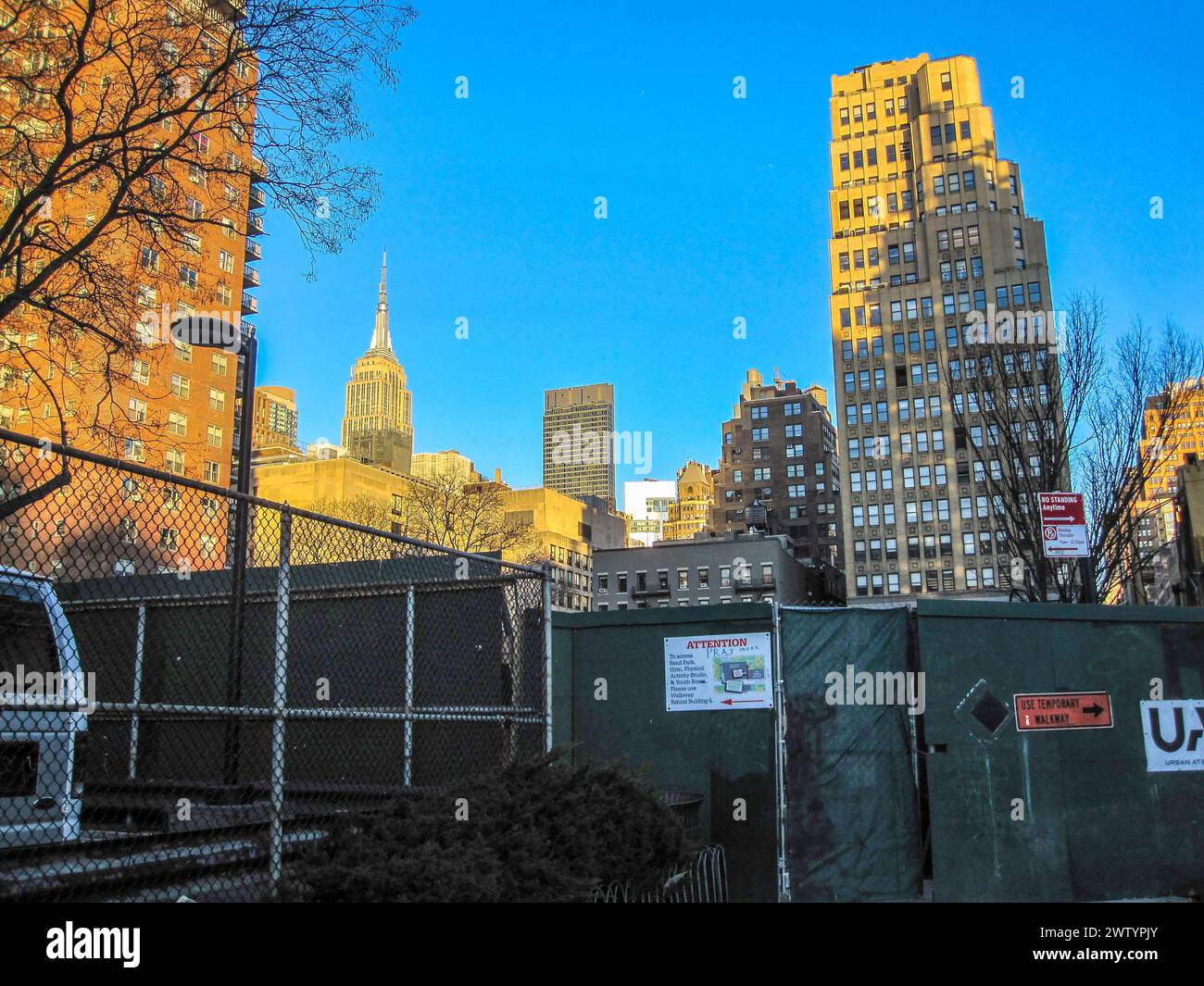 Bientôt disparaître vue de l'Empire State Building de Chelsea le lundi 11 mars 2024. (© Richard B. Levine) Banque D'Images