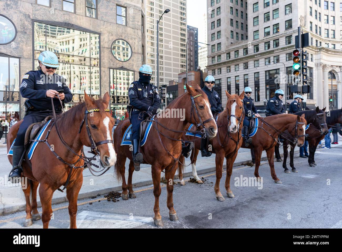 Le département de police de Chicago a monté une patrouille lors d'un grand événement dans le centre-ville de Chicago Illinois utilisation Banque D'Images