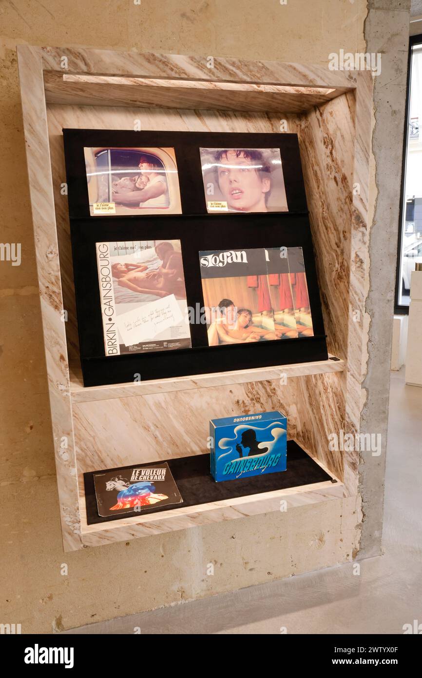 SAINT LAURENT A OUVERT UNE LIBRAIRIE À PARIS Banque D'Images