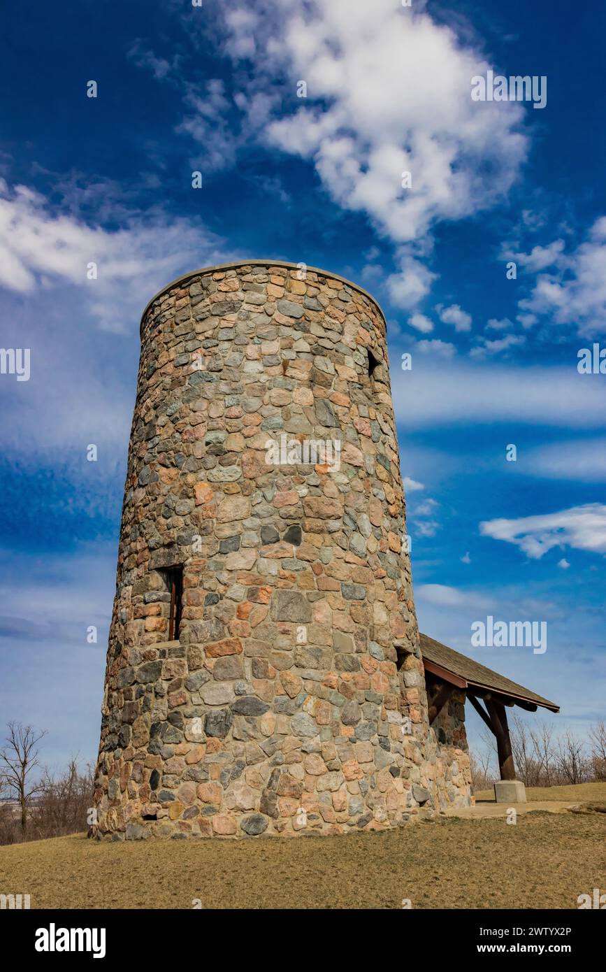 Tour d'observation en pierre construite par le CCC dans Pilot Knob State Park, Iowa, États-Unis Banque D'Images