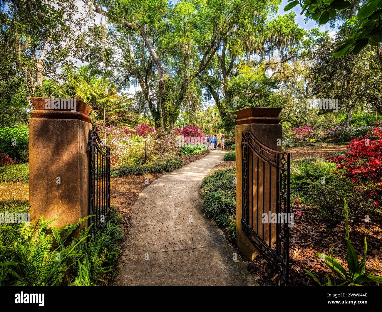 Gate in Bok Tower Gardens est un monument historique national sur le registre national des lieux historiques au sommet de Iron Mointain dans le lac de Galles Floride États-Unis Banque D'Images
