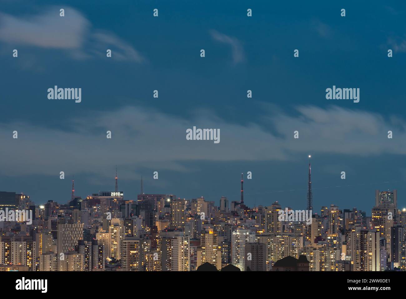 Skyline du Centre de São Paulo, Brésil la nuit. Banque D'Images
