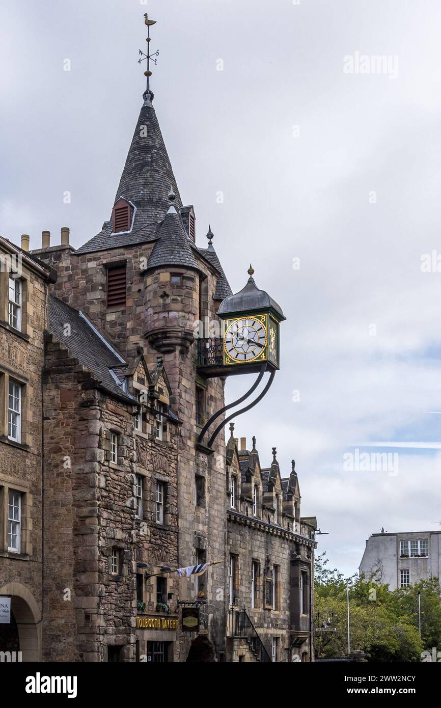 Tollbooth Tavern, construit en 1591., The Royal Mile, Édimbourg, Écosse, ROYAUME-UNI Banque D'Images