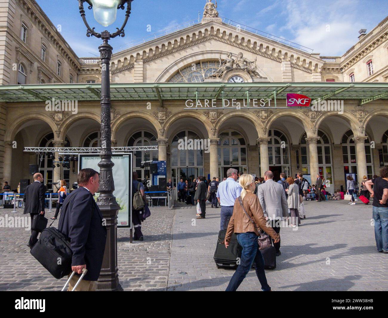 Paris, France, grande foule de gens, touristes, voyages, Gare historique française, Gare de l'est Banque D'Images