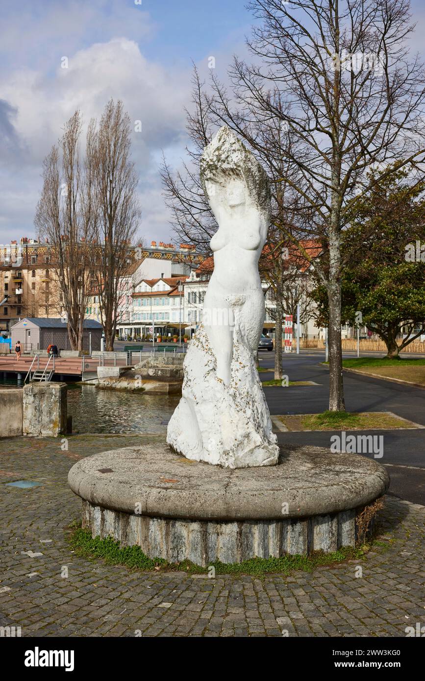 Statue de la Vierge du Lac Léman, Vierge du Lac avec la promenade au bord du lac dans le quartier d'Ouchy, Lausanne, quartier de Lausanne, Vaud Banque D'Images