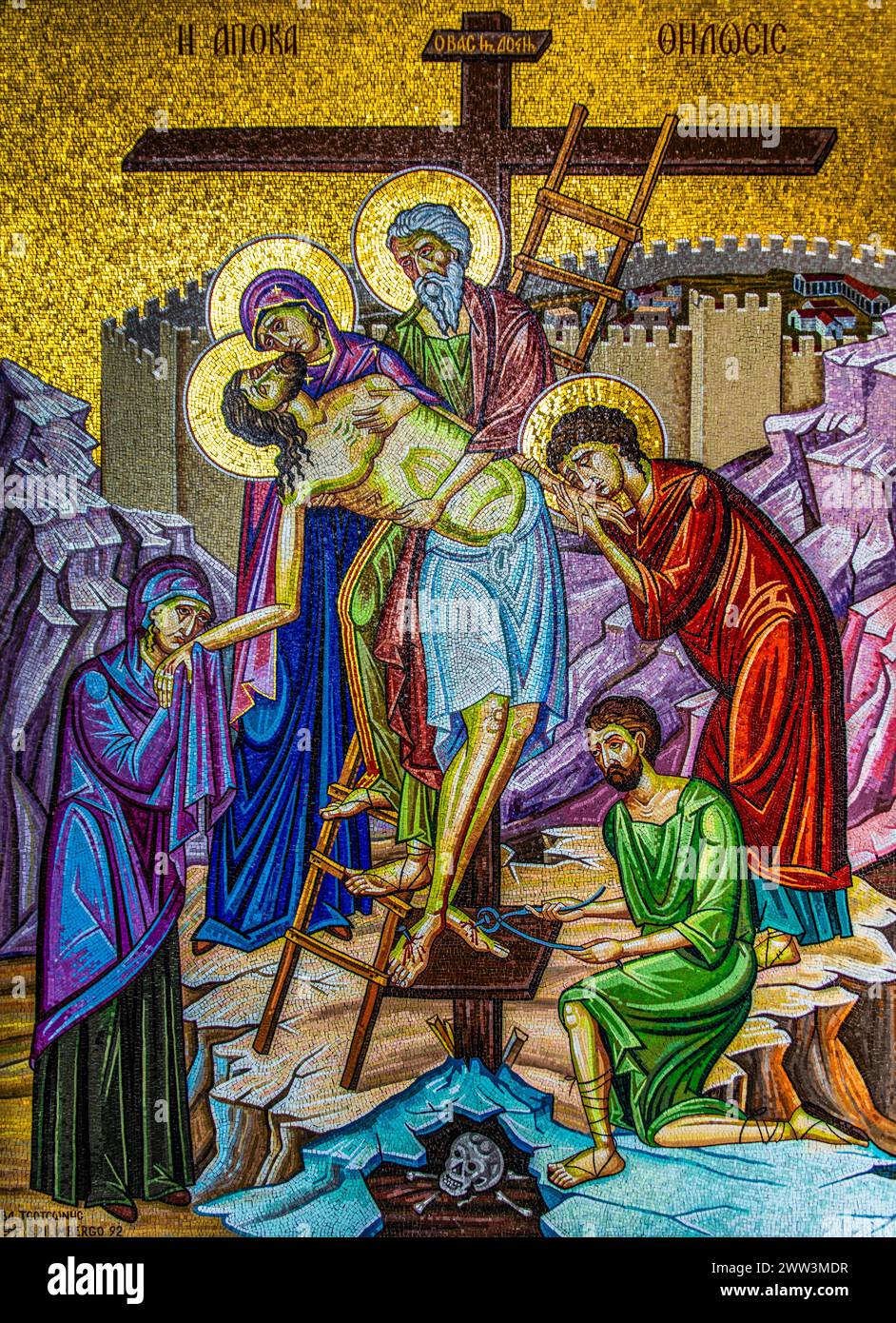 Descente du Christ de la Croix, copie en mosaïque de Saint Sépolcro, Jérusalem, école de mosaïque produisant des maîtres de mosaïque, Spilimbergo, ville de l'art de la mosaïque Banque D'Images