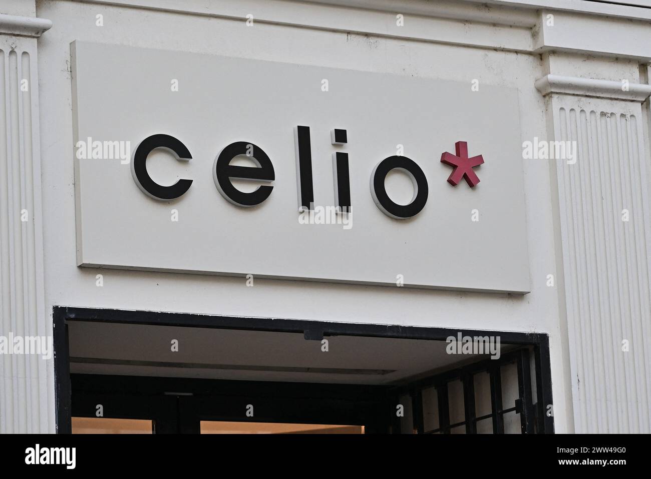 Celio illustration de panneaux commerciaux et de magasins à Lyon, France le 27 janvier 2024. Photo Julien Reynaud/APS-medias/ABACAPRESS.COM Banque D'Images