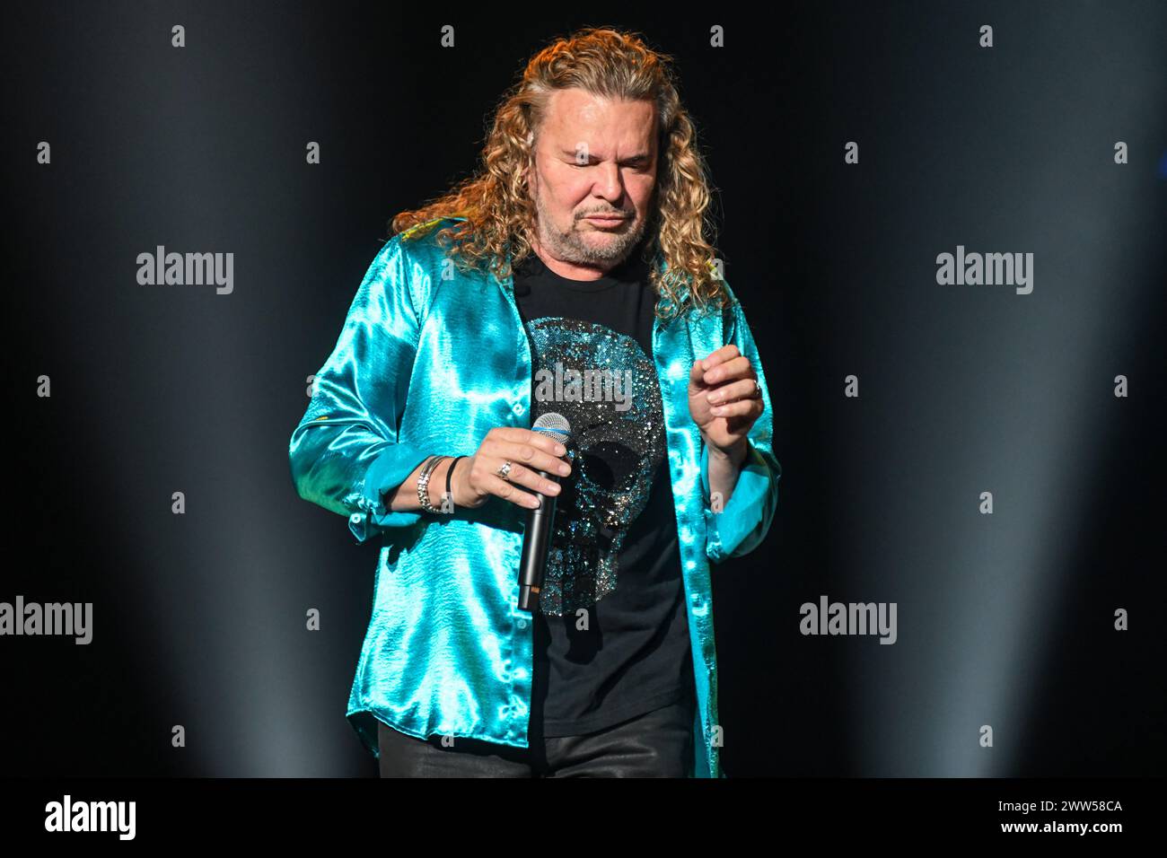 Maná : Fher Olvera (chant). Banque D'Images