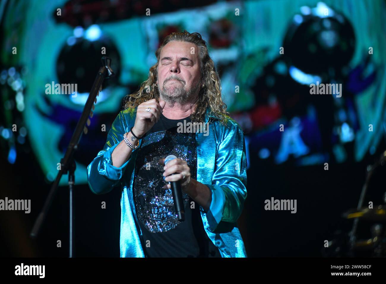 Maná : Fher Olvera (chant). Banque D'Images