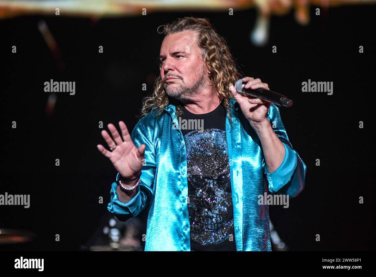 Maná : Fher Olvera (chant). Banque D'Images