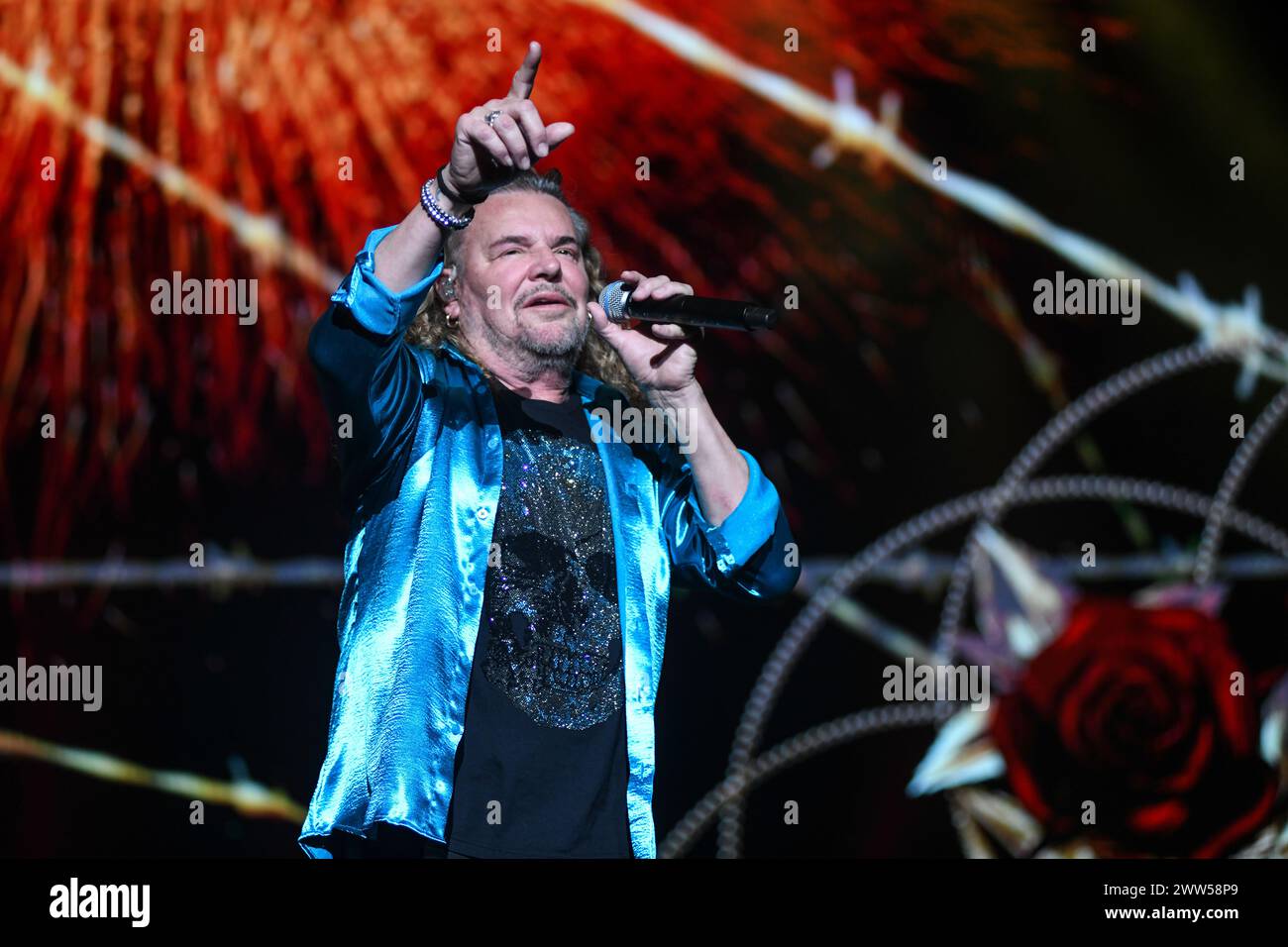 Maná : Fher Olvera (chant). Banque D'Images