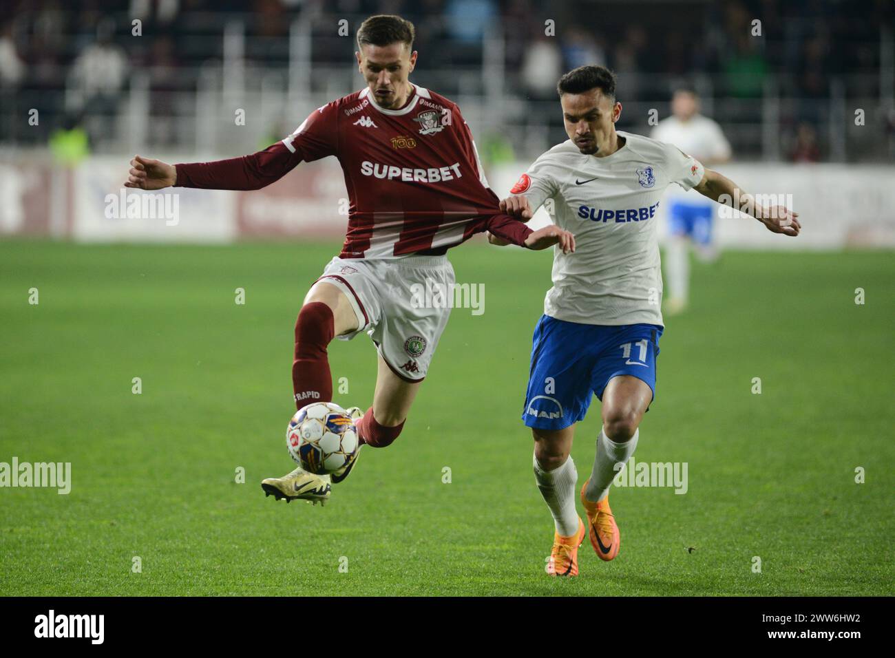 FC PETROLUL PLOIESTI VS RAPID BUCURESTI , SUPERLIGA ROMANIEI 2023-2024 , STADION ILIE OANA PLOIESTI Banque D'Images