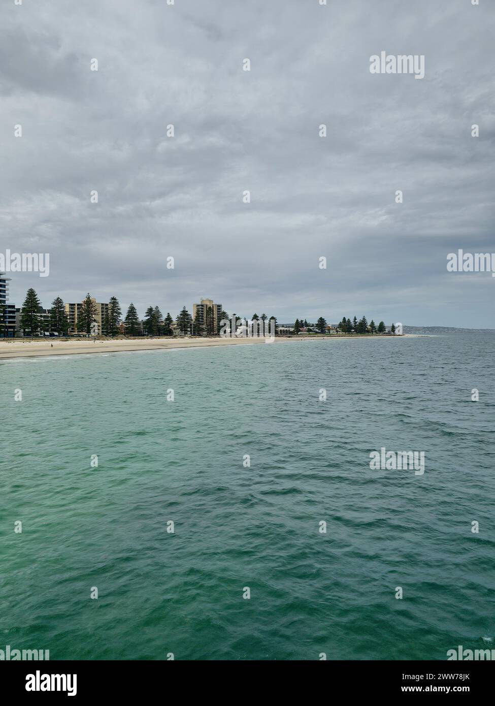 Photo panoramique de la jetée de Glenelg Beach, mars 2024 Banque D'Images