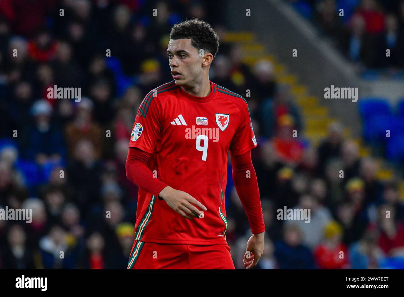 Cardiff, pays de Galles. 21 mars 2024. Brennan Johnson, du pays de Galles, lors de la demi-finale des play-off de l'UEFA EURO 2024 entre le pays de Galles et la Finlande au Cardiff City Stadium à Cardiff, pays de Galles, Royaume-Uni, le 21 mars 2024. Crédit : Duncan Thomas/Majestic Media. Banque D'Images