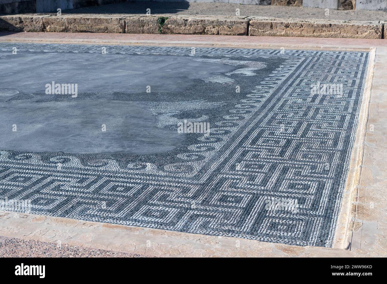 Vergina, Grèce -5 janvier 2024 : le Palais d'Aigai après 16 ans de restauration. Le palais est l'endroit où Alexandre le Grand a été couronné roi de T. Banque D'Images