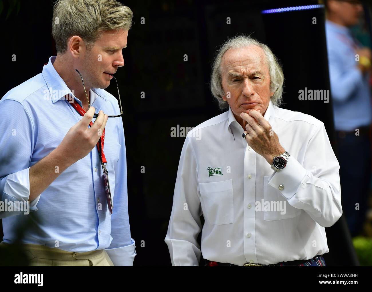 MELBOURNE, AUSTRALIE 25 février 2024. Sur la photo : Sir Jackie Stewart (à droite), ancien Champion du monde de F1 dans le paddock au Rolex Australian Grand Prix 2024 de la FIA Formula 1 3ème manche du 22 au 24 mars à l'Albert Park Street circuit, Melbourne, Australie. Crédit : Karl Phillipson/Alamy Live News Banque D'Images