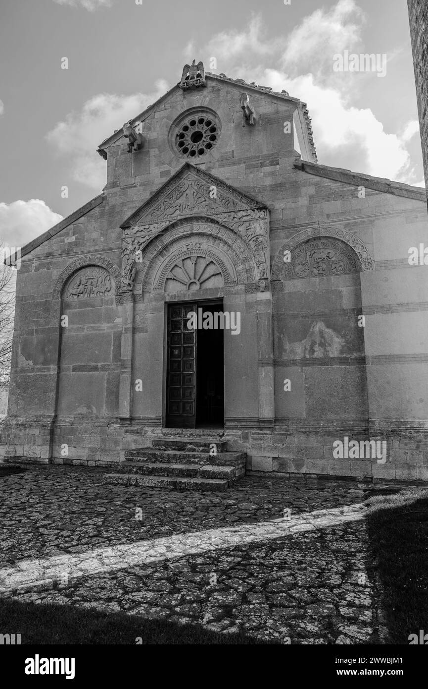 C'est une abbaye dans la municipalité de matrice, Campobasso. La date de construction de l'abbaye n'est pas connue, mais elle a été consacrée en août 1148, Banque D'Images