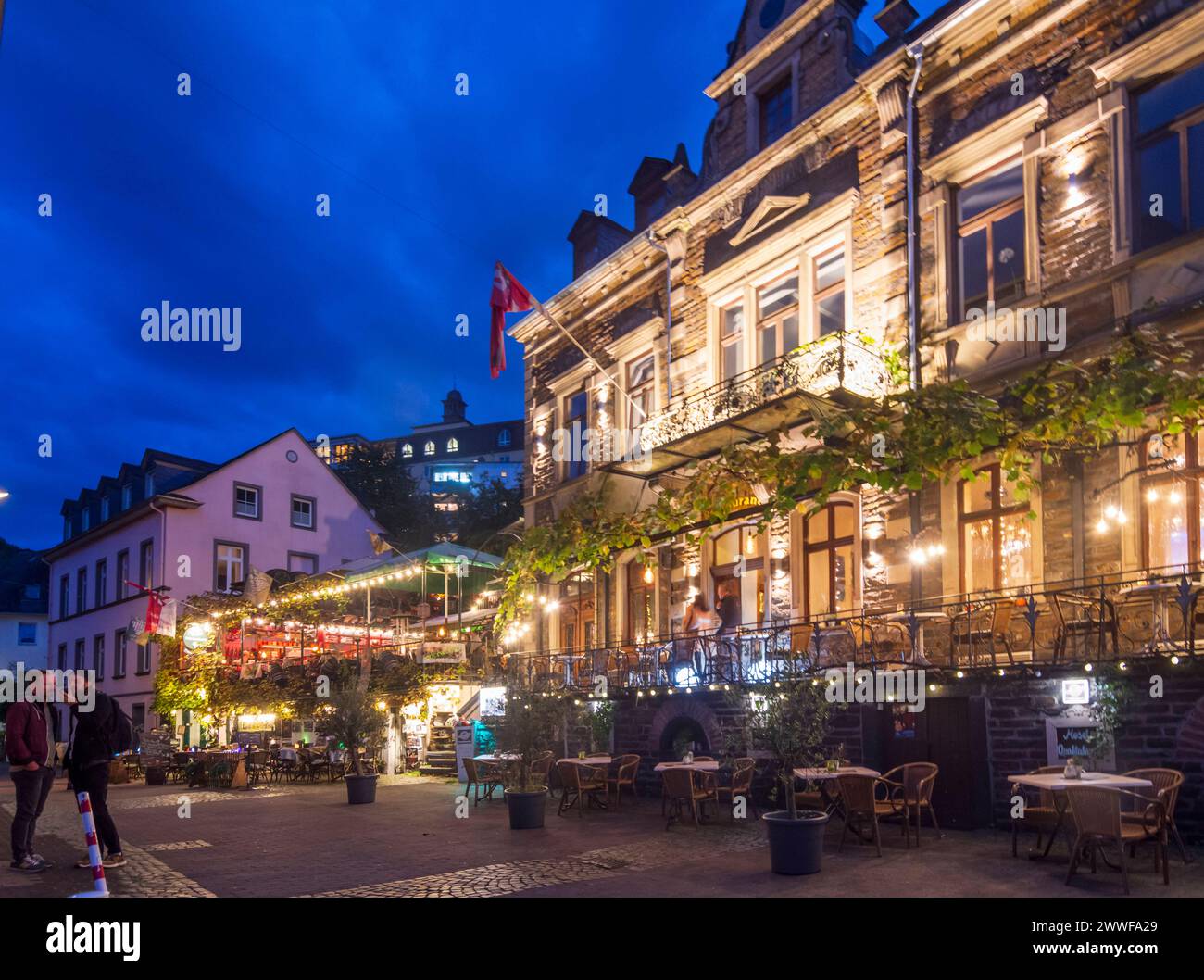 Vieille ville, rue Endertstraße, restaurant Cochem Mosel Rheinland-Pfalz, Rhénanie-Palat Allemagne Banque D'Images