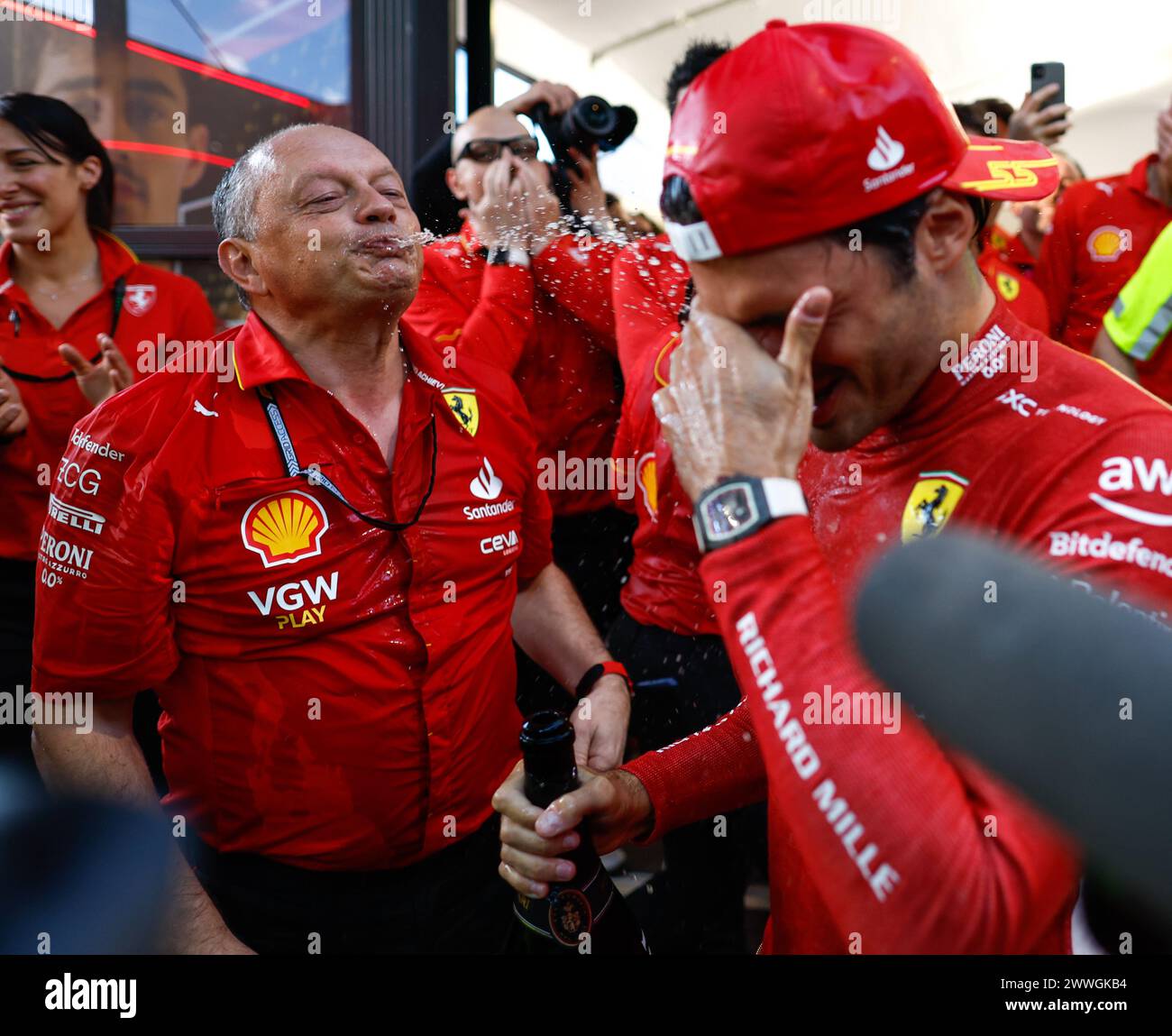 VASSEUR Frederic (fra), Team principal & General Manager de la Scuderia Ferrari, portrait SAINZ Carlos (spa), Scuderia Ferrari SF-24, portrait lors du Rolex Australian Grand Prix de formule 1 2024, 3ème manche du Championnat du monde de formule 1 2024 du 22 au 24 mars 2024 sur le circuit Albert Park, à Melbourne, en Australie Banque D'Images