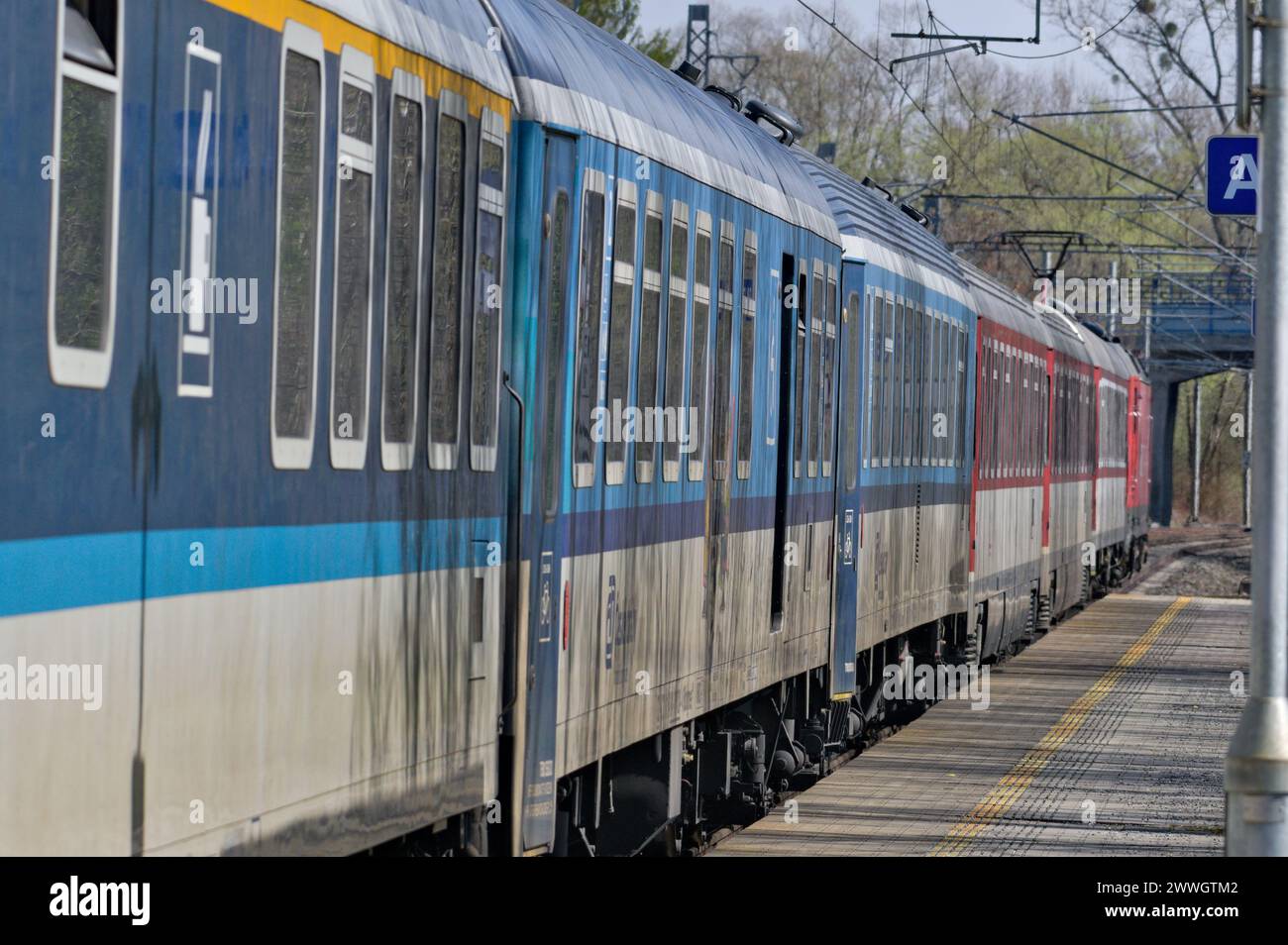 Trains locaux régionaux de l'entreprise publique Ceske Dragy - chemins de fer tchèques. Principal opérateur ferroviaire en République tchèque. Banque D'Images