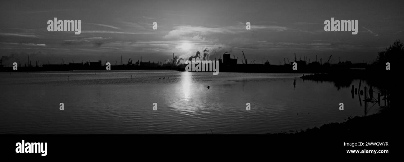 Coucher de soleil à Pialassa Piomboni (Marina di Ravenna, Italie) Banque D'Images