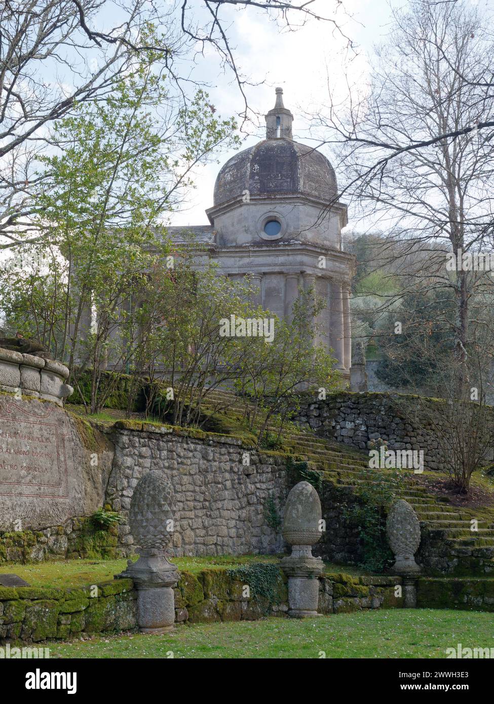 Le Sacro Bosco ('Sacred Grove') alias Parco dei Mostri (Parc des monstres) à Bomarzo, province de Viterbe, Latium, Italie. 23 mars 2024 Banque D'Images