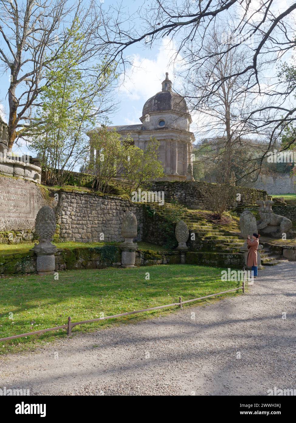 Le Sacro Bosco ('Sacred Grove') alias Parco dei Mostri (Parc des monstres) à Bomarzo, province de Viterbe, Latium, Italie. 23 mars 2024 Banque D'Images