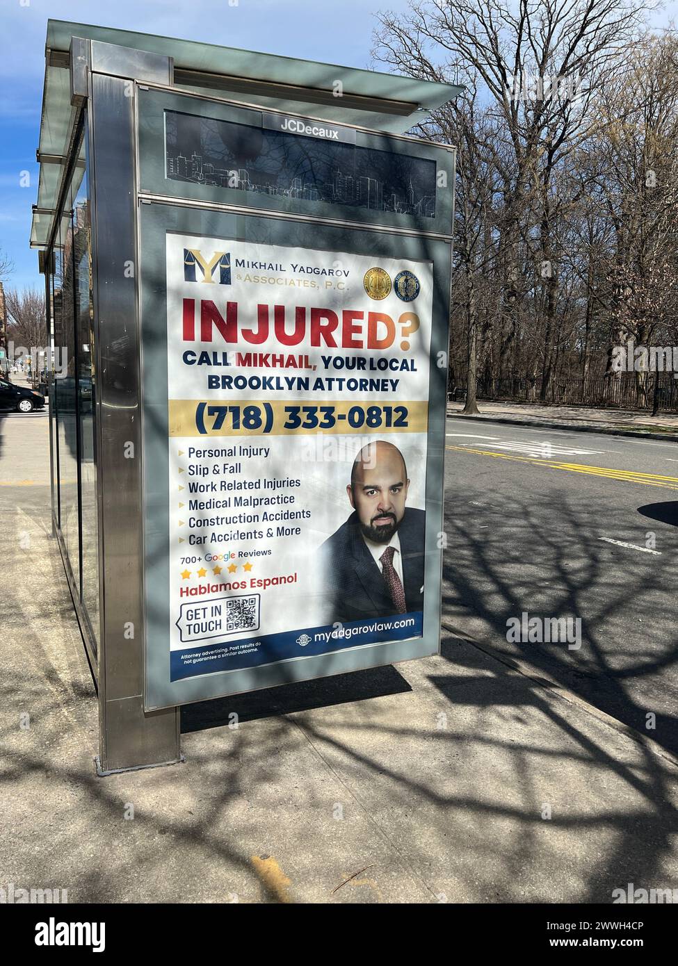 Panneau d'affichage de cabinet d'avocats, pour inciter les gens qu'ils peuvent gagner beaucoup d'argent au tribunal à cause de blessures. Brooklyn, NY. Banque D'Images