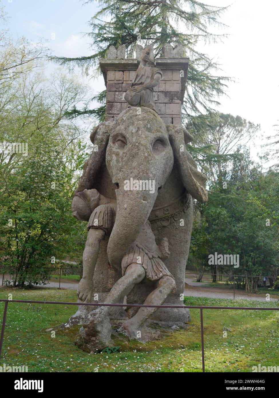 Le Sacro Bosco ('Sacred Grove') alias Parco dei Mostri (Parc des monstres) à Bomarzo, province de Viterbe, Latium, Italie. 23 mars 2024 Banque D'Images