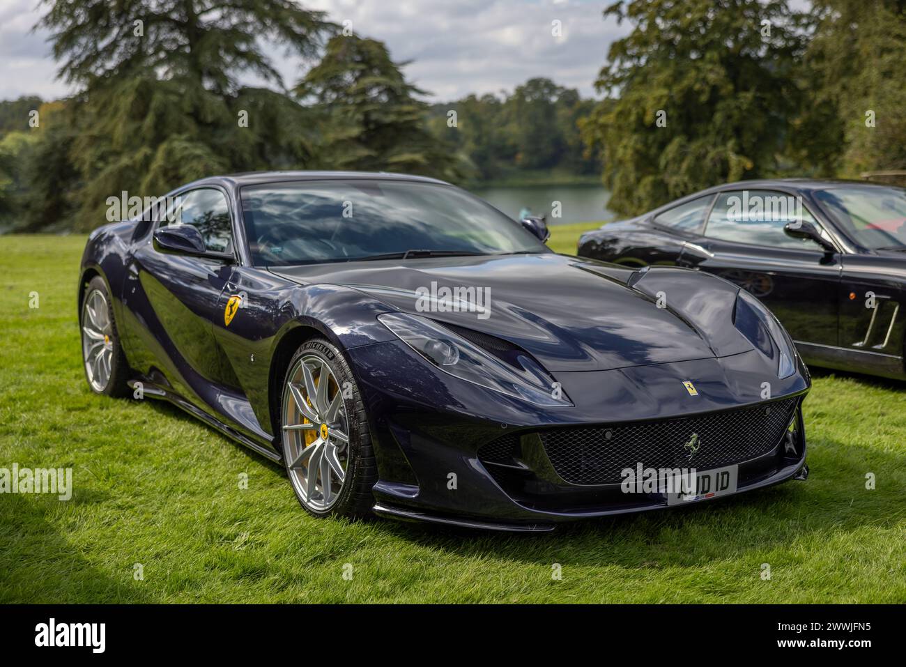 Ferrari 812 Superfast 2019, exposée au salon privé concours d’Elégance qui se tient au Palais de Blenheim. Banque D'Images
