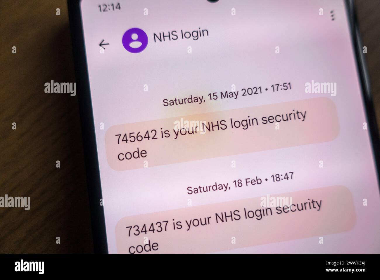 Code d'authentification multi-facteurs de sécurité de connexion NHS Banque D'Images