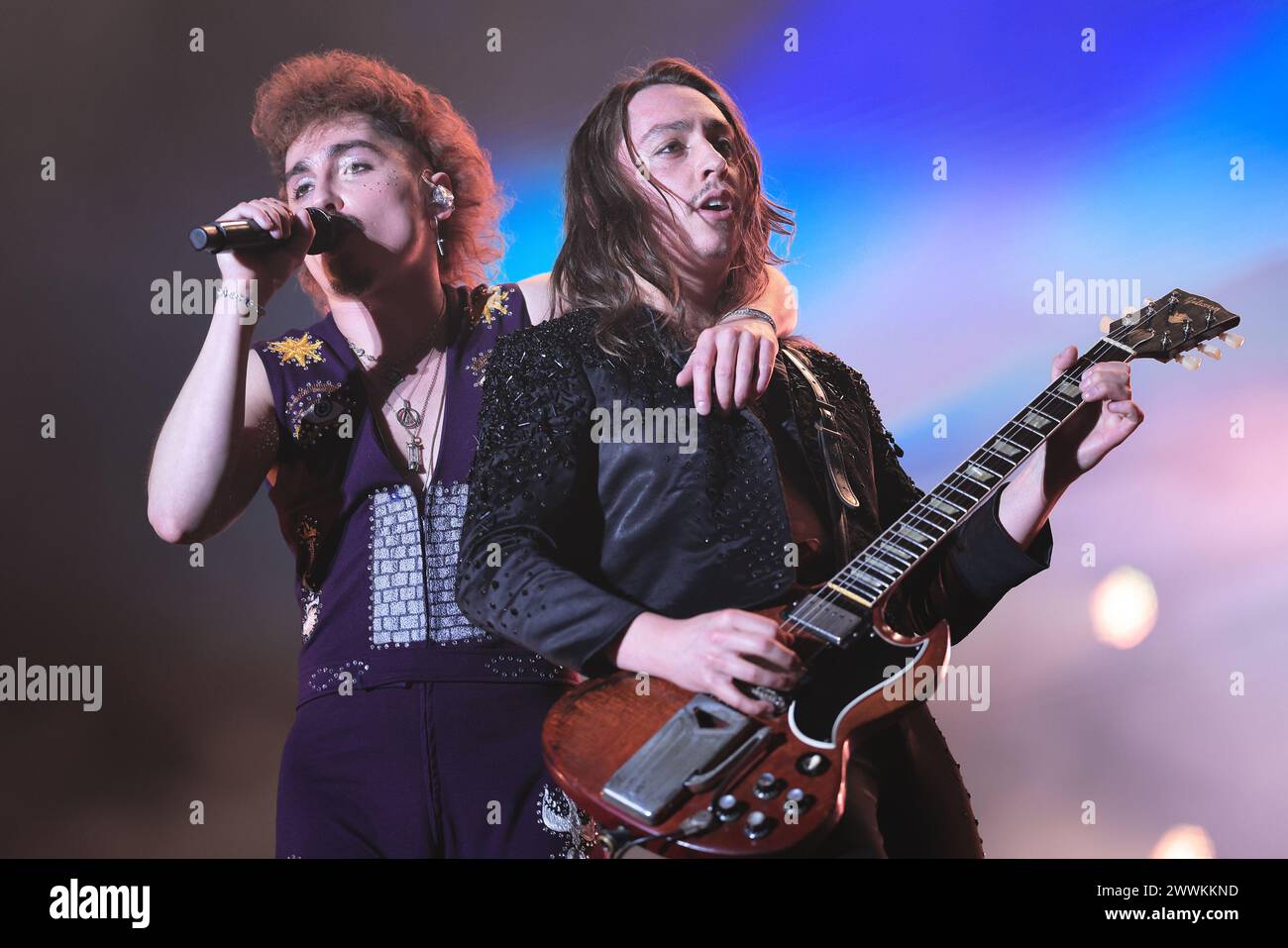 Sao Paulo, Brésil. 24 mars 2024. SP - SAO PAULO - 03/24/2024 - SAO PAULO, LOLLAPALOOZA BRÉSIL 2024 - les musiciens Josh Kiszka (à gauche) et son frère Jake Kiszka (à droite) du groupe nord-américain Greta Van Fleet se produisent sur la scène Samsung Galaxy, au Festival Lollapalooza Brasil 2024, organisé à l'Autodromo de Interlagos, au sud de la ville de Sao Paulo, ce dimanche (24). Photo : Ettore Chiereguini/AGIF (photo : Ettore Chiereguini/AGIF/Sipa USA) crédit : Sipa USA/Alamy Live News Banque D'Images