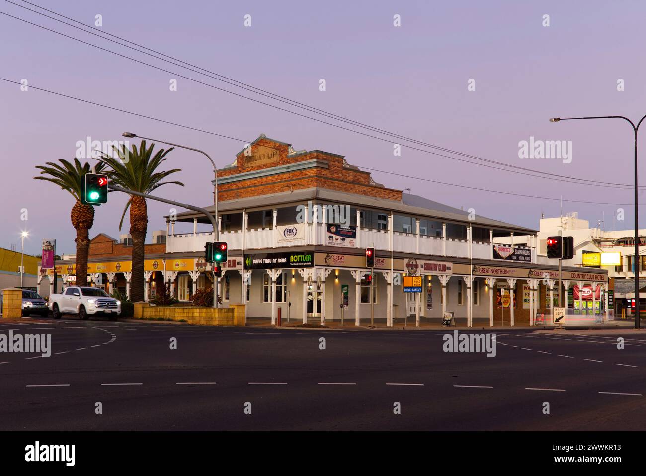 Coucher de soleil sur le Country Club Hotel Dalby Queensland Australie Banque D'Images