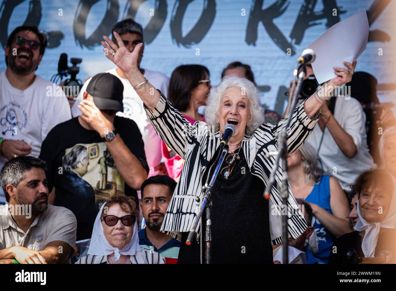 Buenos Aires, Argentine. 24 mars 2024. Estela de Carlotto prononce un discours sur scène. Mobilisation 48 ans après le dernier coup d'État civilo-militaire en Argentine avec les slogans "Memory yes" et "Never Again". Crédit : SOPA images Limited/Alamy Live News Banque D'Images