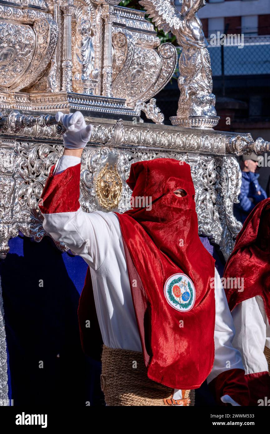 Procession de la semaine Sainte à Oviedo, Fraternité des étudiants, Asturies. Espagne. Banque D'Images