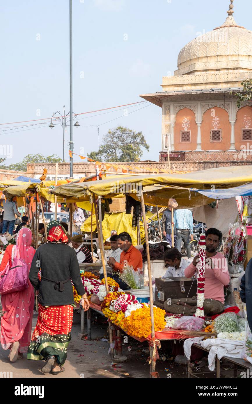 Indien, Jaipur, Am Choti Chaupar, Blumenverkäufer Banque D'Images
