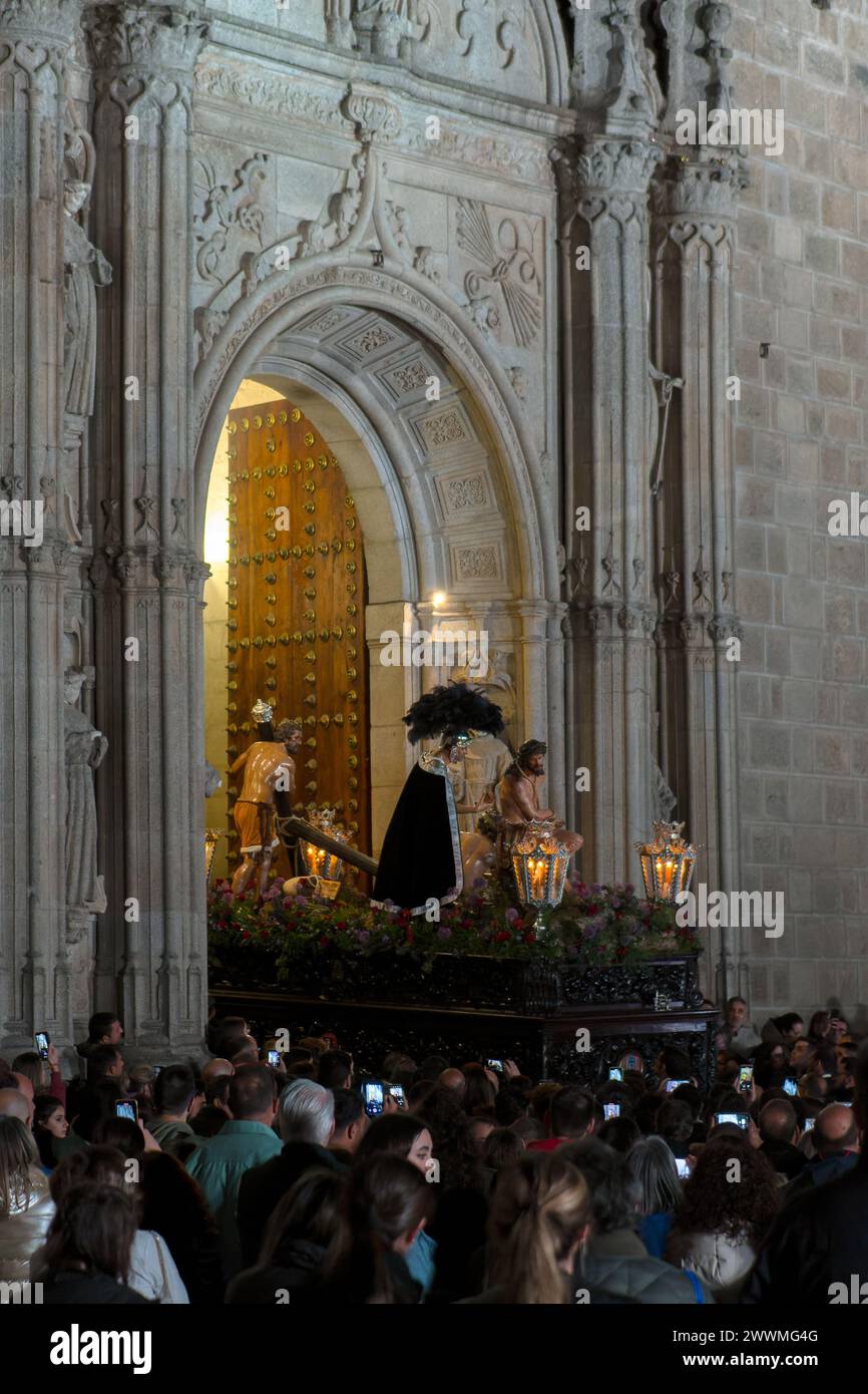 Procession du Christ de l'humilité dans l'ancien monastère. Semaine Sainte Banque D'Images