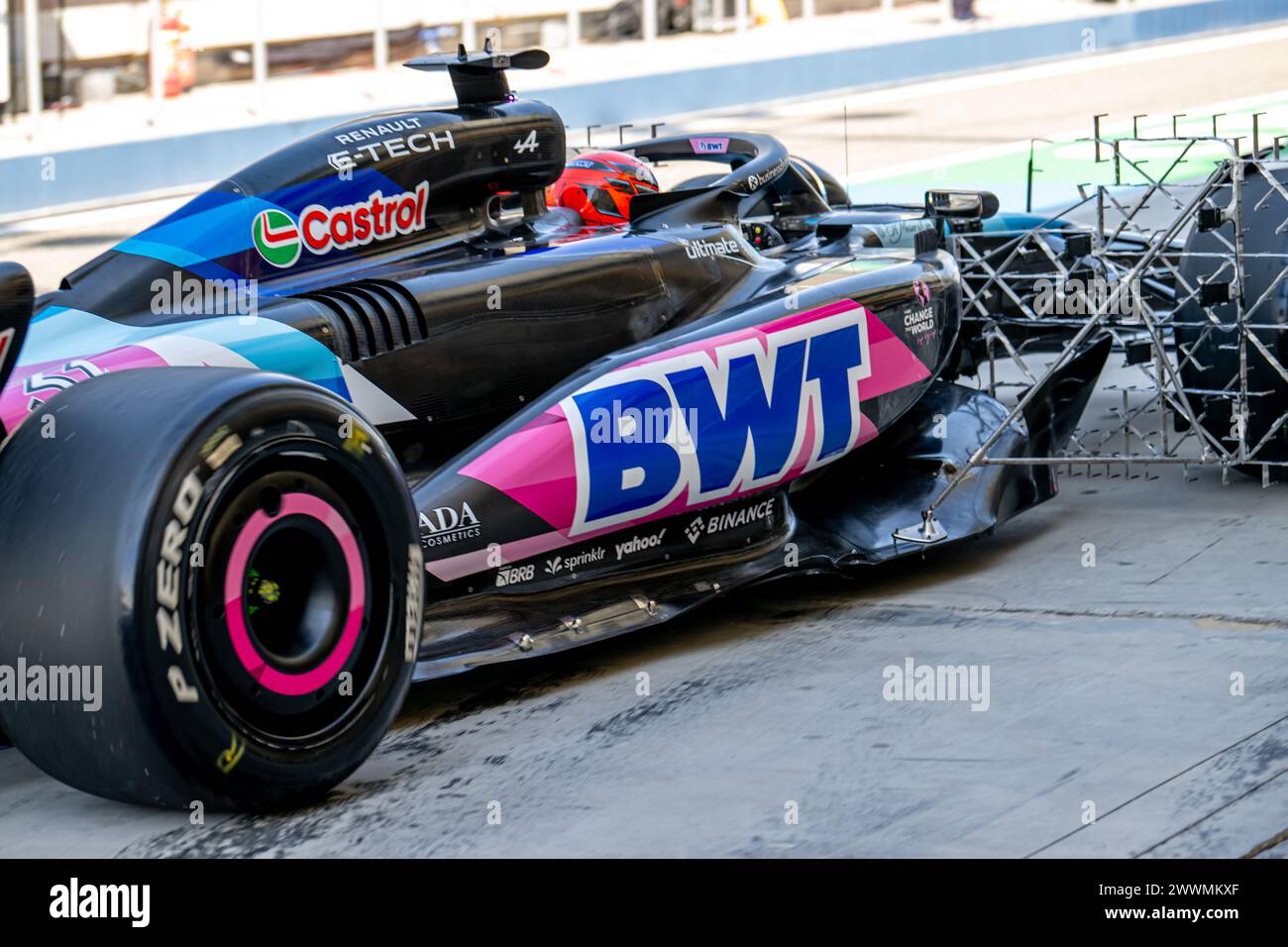 CIRCUIT INTERNATIONAL DE BAHREÏN, BAHREÏN - 21 FÉVRIER : Esteban Ocon, Alpine A523 pendant les essais de Bahreïn sur le circuit international de Bahreïn le 21 février 2024 à Sakhir, Bahreïn. (Photo de Michael Potts/BSR Agency) Banque D'Images