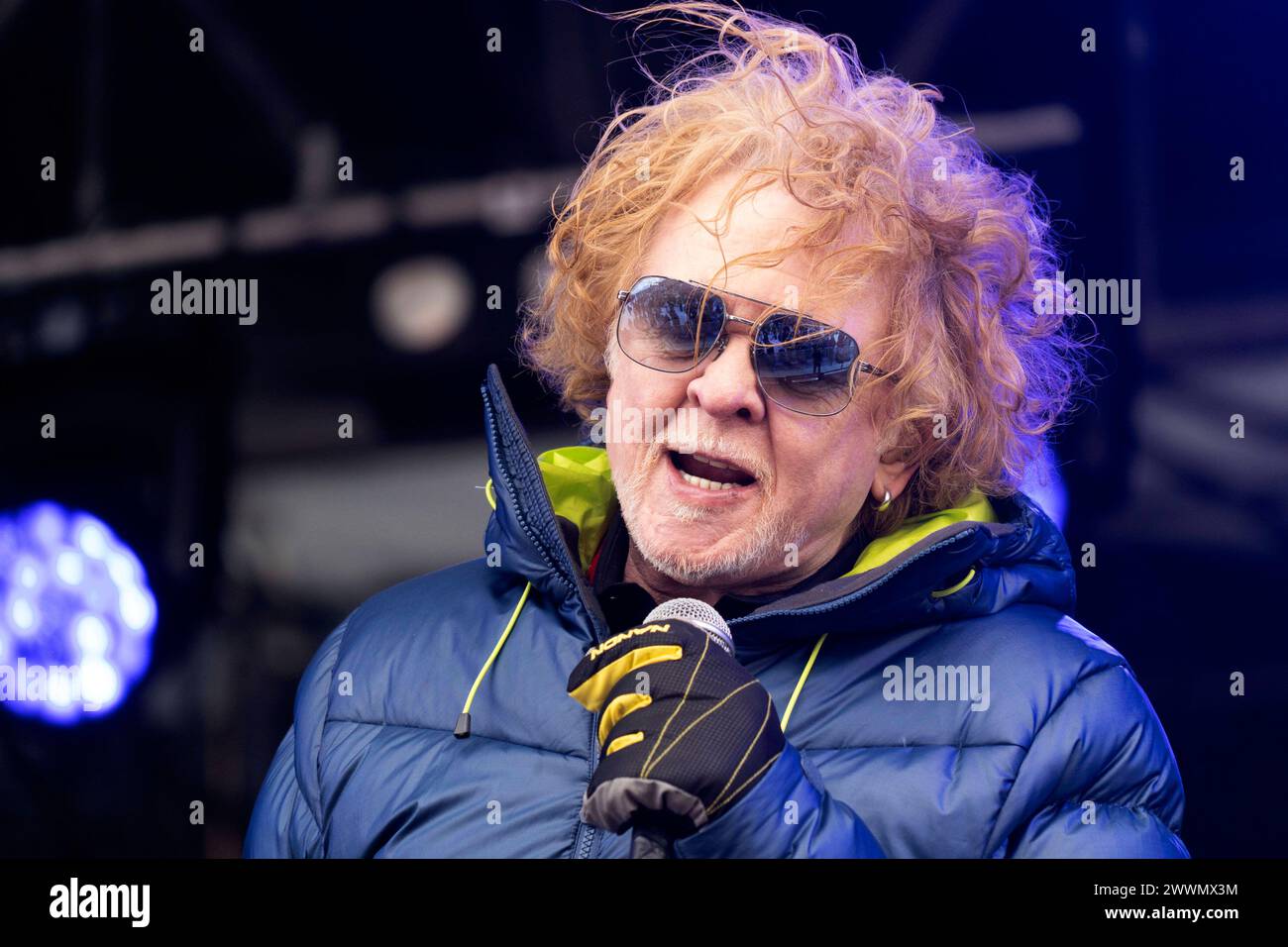 Mick Hucknall von Simply Red live beim 25. SnowpenAir 2024 auf dem Männlichen. Grindelwald, 23.03.2024 *** Mick Hucknall de Simply Red en direct au 25 SnowpenAir 2024 sur le Männlichen Grindelwald, 23 03 2024 Foto:XA.xRaemyx/xFuturexImagex snowpenair 4227 Banque D'Images