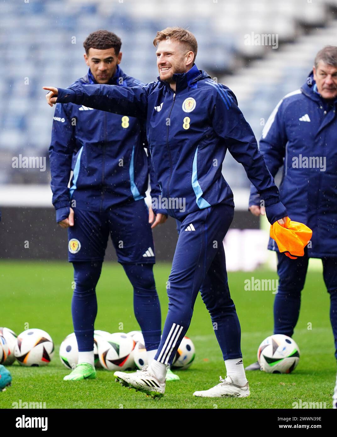 Stuart Armstrong, l'écossais, lors d'une séance d'entraînement à Hampden Park, Glasgow. Date de la photo : lundi 25 mars 2024. Banque D'Images