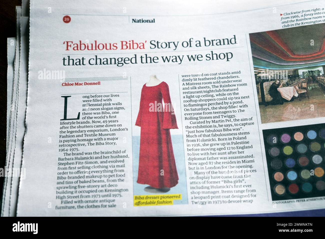 « Fabulous Biba » histoire d'une marque qui a changé la façon dont nous magasinons » le journal Guardian titre 1960s 1970s article de vente au détail de mode 23 mars 2024 Londres Royaume-Uni Banque D'Images