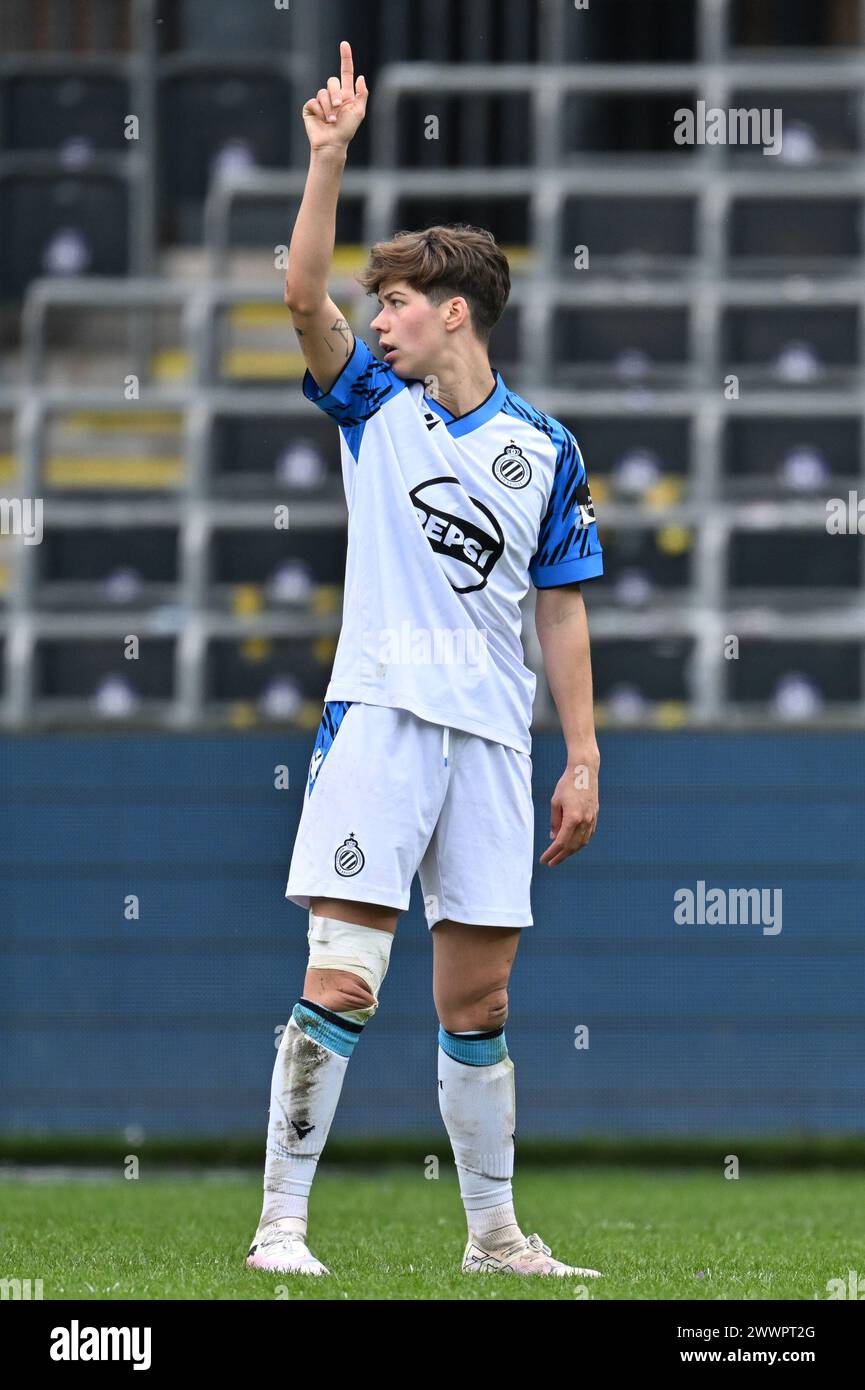 Anderlecht, Belgique. 23 mars 2024. Isabelle Iliano (18 ans) du Club YLA photographiée lors d'un match de football féminin entre le RSC Anderlecht et le Club Brugge YLA lors de la 1ère journée des play offs de la saison 2023 - 2024 de la Super League belge des femmes du loto, le samedi 23 mars 2024 à Anderlecht, Belgique . Crédit : Sportpix/Alamy Live News Banque D'Images
