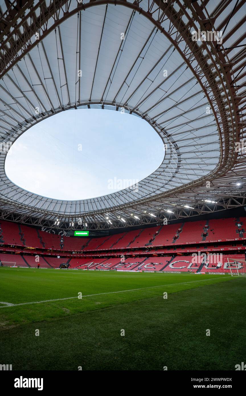 Bilbao, Espagne : 23 mars 2024 : Une vue générale de l'intérieur de l'Estadio San Mamés à Bilbao est vue avant le match amical international entre Euskad Banque D'Images