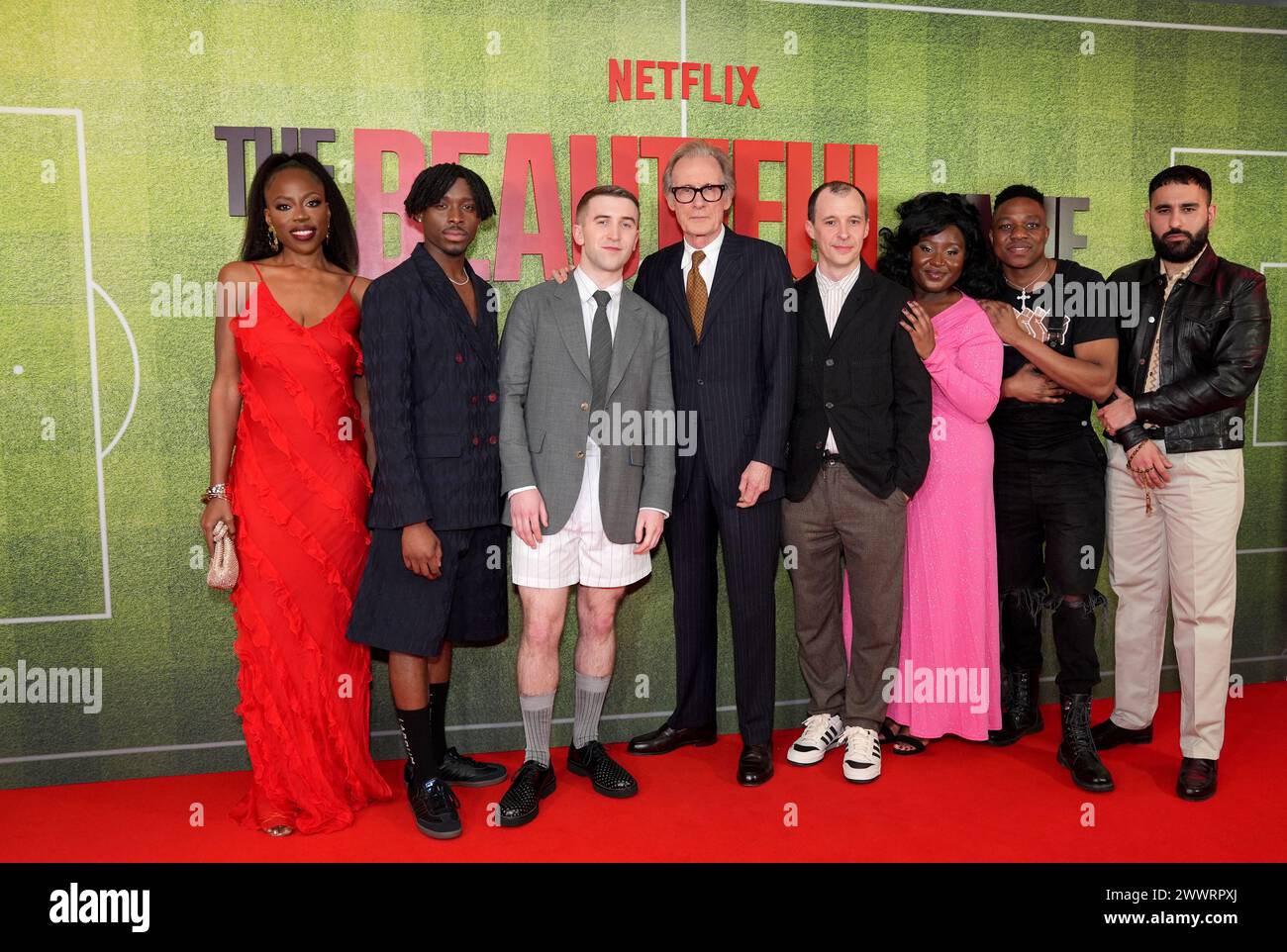 (De gauche à droite) Layo-Christina Akinlude, Sheyi Cole, Callum Scott Howells, Bill Nighy, Tom Vaughan-Lawlor, Susan Wokoma, Trevor Macguier et Robin Nazari arrivent pour une projection du film Netflix, The Beautiful Game, au Ham Yard Hotel, Soho, Londres. Date de la photo : lundi 25 mars 2024. Banque D'Images