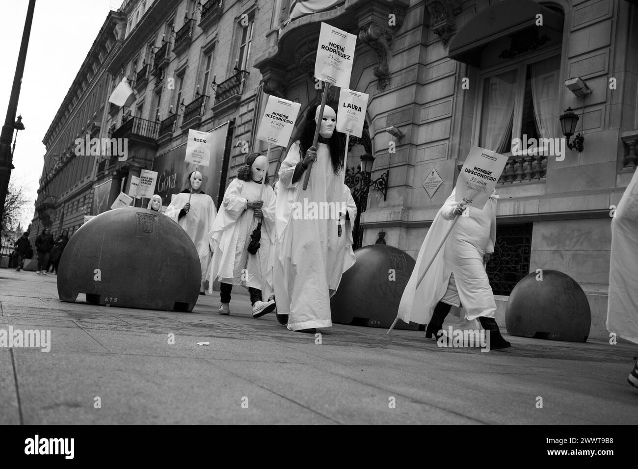 Des groupes féministes se rassemblent pour les derniers meurtres machistes, à la Puerta del sol de Madrid, le 25 mars 2024 à Madrid, Espagne. Le Ministère de l'égalité a CONF Banque D'Images