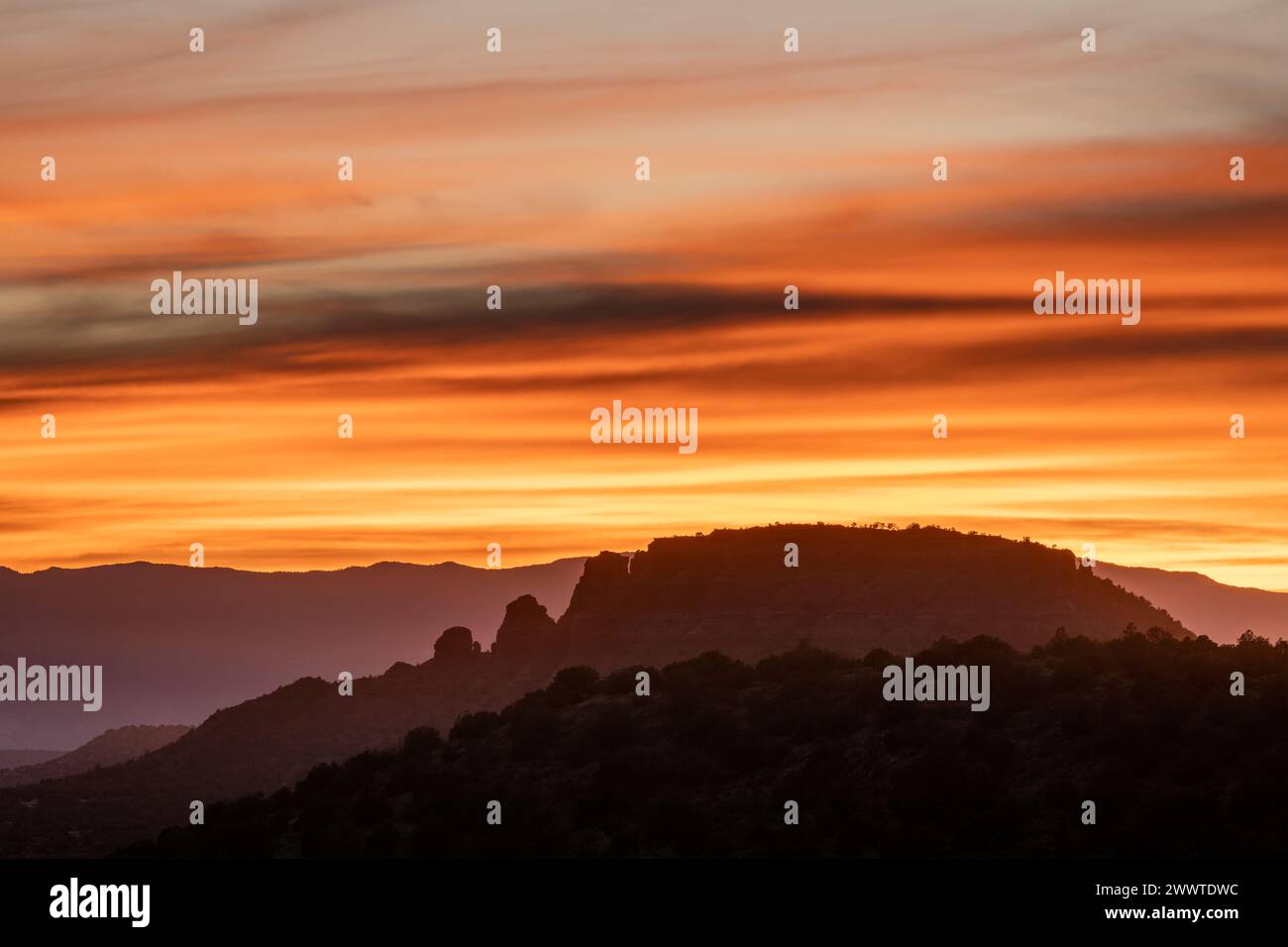 Coucher de soleil près de Sedona, Arizona, automne, par Dominique Braud/Dembinsky photo Assoc Banque D'Images