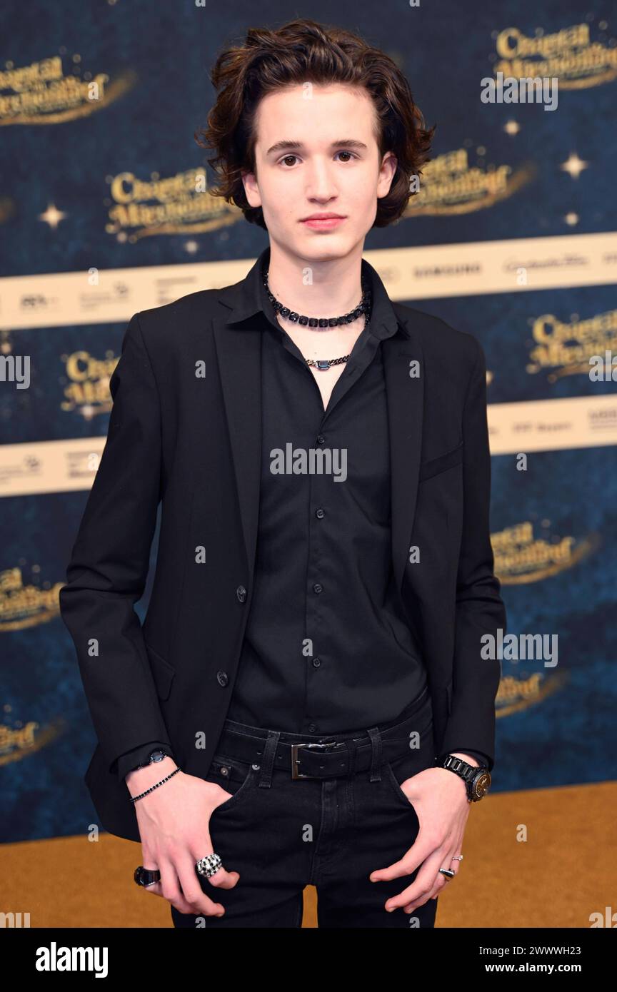 Cooper Dillon BEI der Weltpremiere des Kinofilms Chantal im Märchenland im Mathäser Filmpalast. München, 25.03.2024 *** Cooper Dillon à la première mondiale du film Chantal im Märchenland au Mathäser Filmpalast Munich, 25 03 2024 Foto:XR.xHeinex/xFuturexImagex chantal_muenchen_4349 Banque D'Images