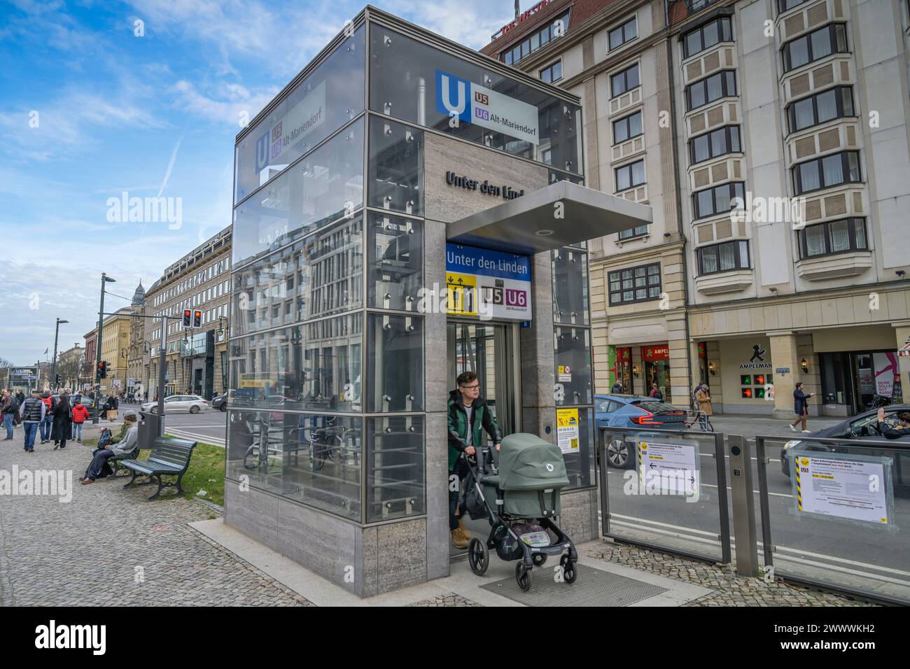 Aufzug U5 U6, Unter den Linden, Mitte, Berlin, Deutschland Banque D'Images